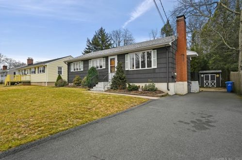 50 William St, Manchester, CT 06042-3145