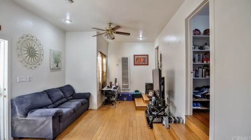 4561 Adenmoor Ave, Lakewood CA  90713-2515 exterior