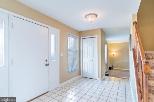 6203 Locust Ln, Navy Sup Dpt, PA 17050-1975