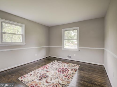 8813 Lagrange St, Lorton VA 22079-1643 exterior