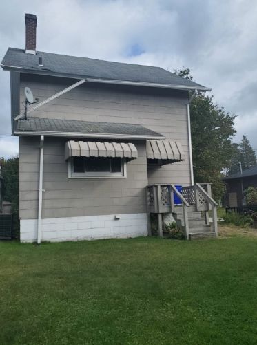 707 Mercer St, New Castle PA  16101-2332 exterior