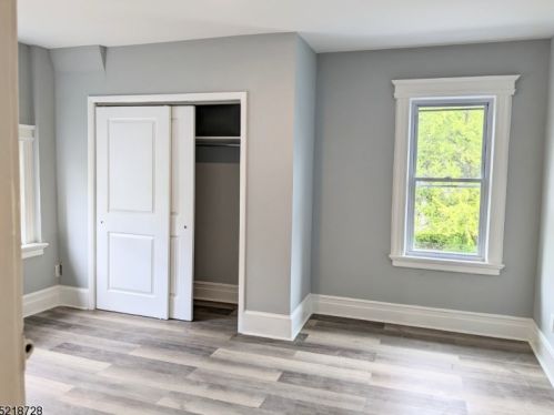 33 Wilcox Ave, East Orange NJ  07018-3320 exterior