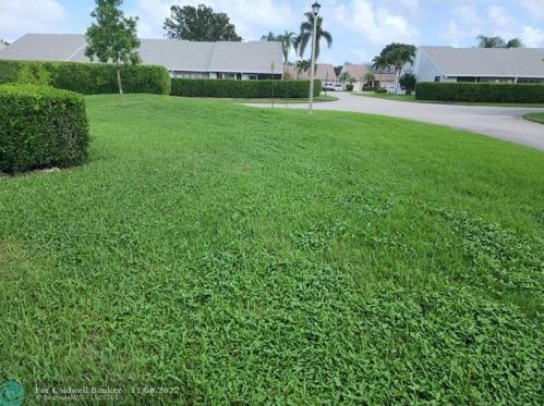 12314 Forest Greens Dr, Boynton Beach, FL 33437-2032