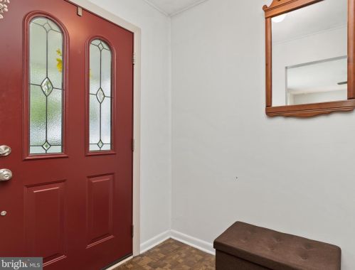 6 Cedarhurst Ln, Camp Hill, PA 17011-7905