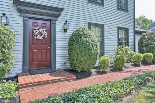 6209 Westover Dr, Navy Sup Dpt, PA 17050-2341