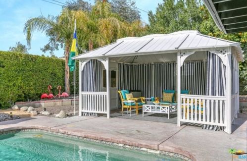 1135 Sunrise Way, Palm Springs CA  92262-5310 exterior