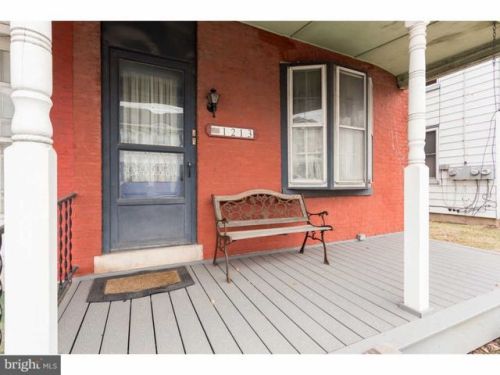 1213 Philadelphia Ave, Gilbertsville, PA 19525-9572