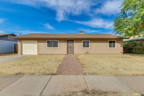 1050 Hillview St, Mesa, AZ 85201-2437