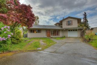 666 Shelton Ave, Seattle, WA 98056-3908