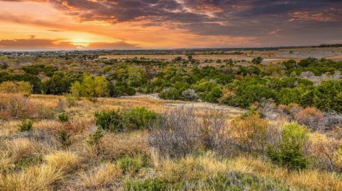 1900 Thompson Rd, Weatherford TX  76087-8157 exterior