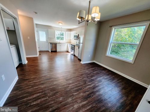 525 Center St, Laurel DE  19956-1331 exterior