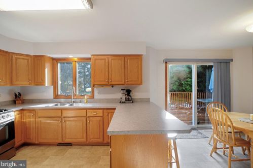 14 Huntington Cir, Dover DE  19904-9611 exterior