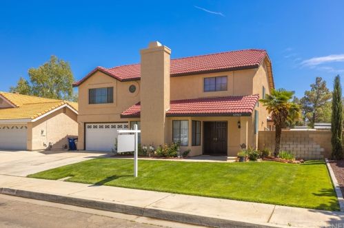 42960 Pearlwood Dr, Lancaster, CA 93536-1118