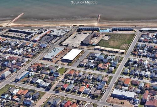 4019 Avenue, Galveston, TX 77550-6643