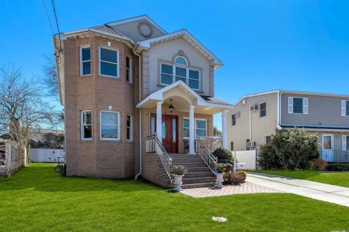 25 Howard Ave, New Hyde Park, NY 11040-3510