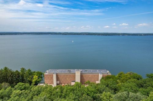 3100 Lake Mendota Dr, Madison WI 53705-1481 exterior