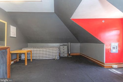 617 Derstine Ave, Lansdale PA 19446-3342 exterior