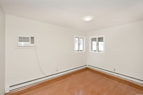 4028 Jean Ave, Bethpage NY  11714-4521 exterior