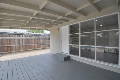 2020 Tokay Ave, Turlock CA  95380-4345 exterior