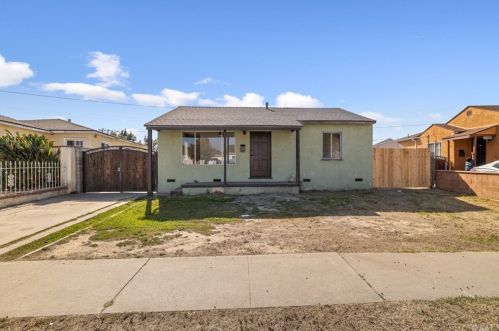 21907 Salmon Ave, Long Beach, CA 90810-1754