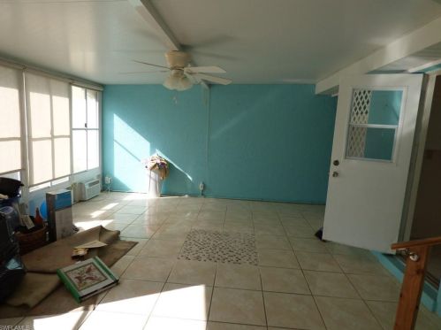 2 Plz Ct, Lehigh Acres FL exterior