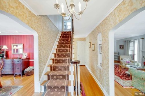 455 Columbia Blvd, Wood-Ridge NJ  07075-1601 exterior