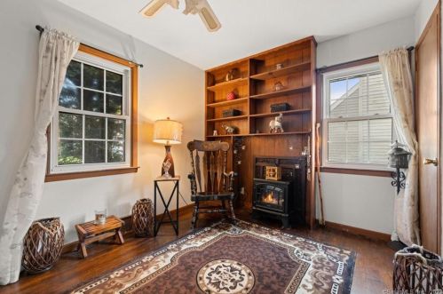 54 Greenfield Rd, Milford CT  06460-6331 exterior