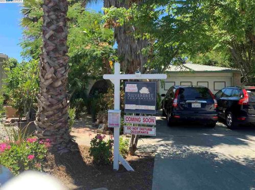 3613 Emanuel Ct, San Jose, CA 95121-2523