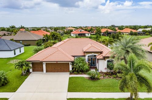 337 Cockle Shell Loop, Ruskin, FL 33572-3534
