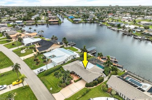 3810 1st Pl, Cape Coral FL  33904-4803 exterior