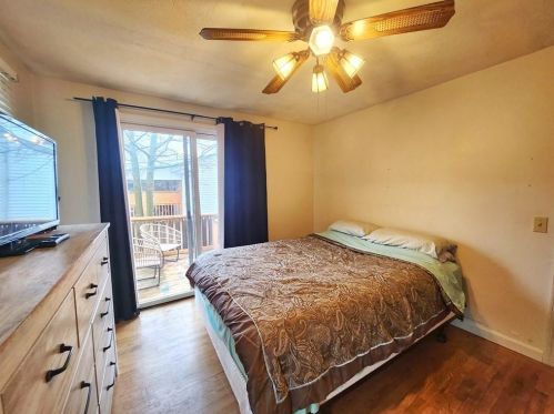 60 Columbus St, Providence RI  02908-1602 exterior