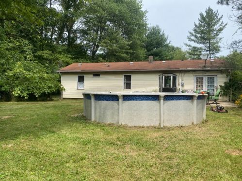 2303 Rolling Acres Dr, Amelia, OH 45102-9755