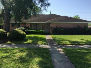 4711 Tidewater Dr, Houston TX  77045-4157 exterior