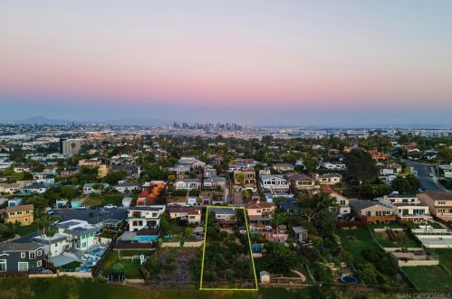 2840 Nipoma St, San Diego, CA 92106-1114