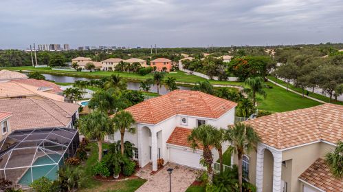 3044 Marbella Ct, West Palm Beach, FL 33409-7824