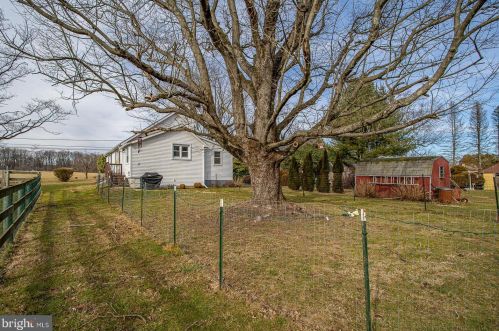 385 Zynn Rd, Downingtown PA  19335-1146 exterior