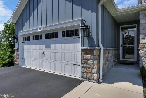 6285 Rivendale Ct, Navy Sup Dpt, PA 17050-2165