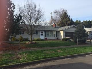 4611 Nandale Dr, Salem, OR 97305-1648