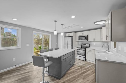 193 Pinehaven Rd, Coventry RI 02816-8934 exterior