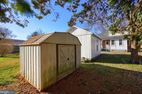 268 Walton St, Lemoyne PA  17043-2024 exterior