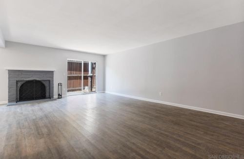 9873 Genesee Ave, San Diego, CA 92121-1803