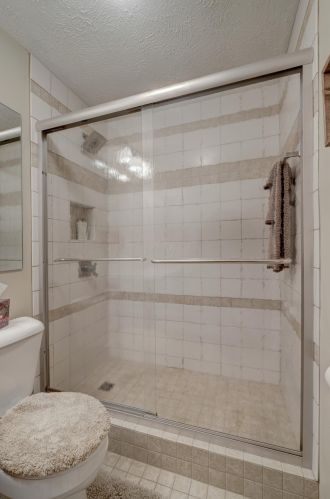 212 Edgefield Blvd, Marion OH 43302-5801 exterior