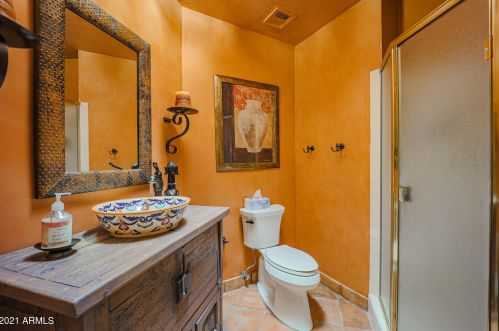 6220 Cholla Dr, Scottsdale AZ 85253-3170 exterior