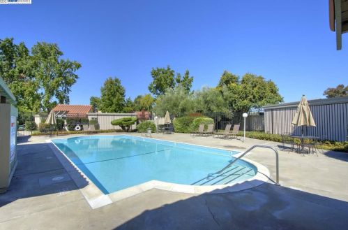 1416 Calle Enrique, Pleasanton CA 94566-5921 exterior