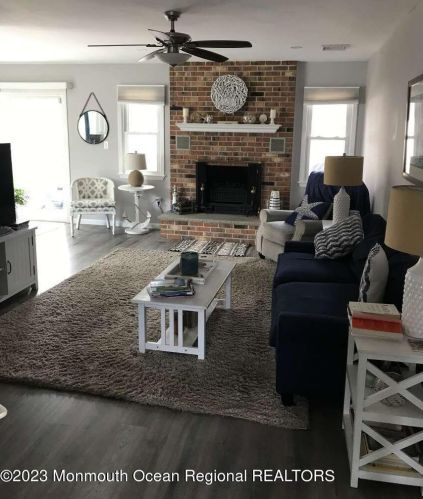 117 Courtshire Dr, Bricktown, NJ 08723-7139