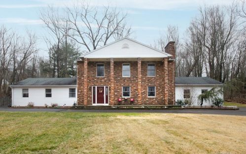 14 Foote Hill Rd, Northford CT  06472-1335 exterior