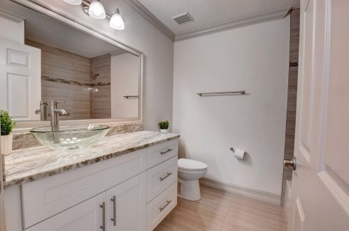 6169 Lake Hibiscus Dr, Delray Beach FL  33484-4620 exterior