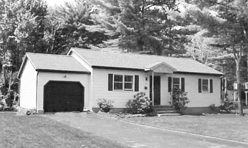 37 Zenas Dr, Glens Falls, NY 12804-1929