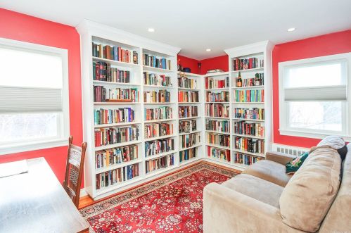 12 Grover Ln, Elwood NY  11731-3015 exterior