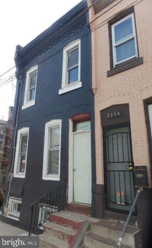 2712 Hicks St, Philadelphia, PA 19132-2210
